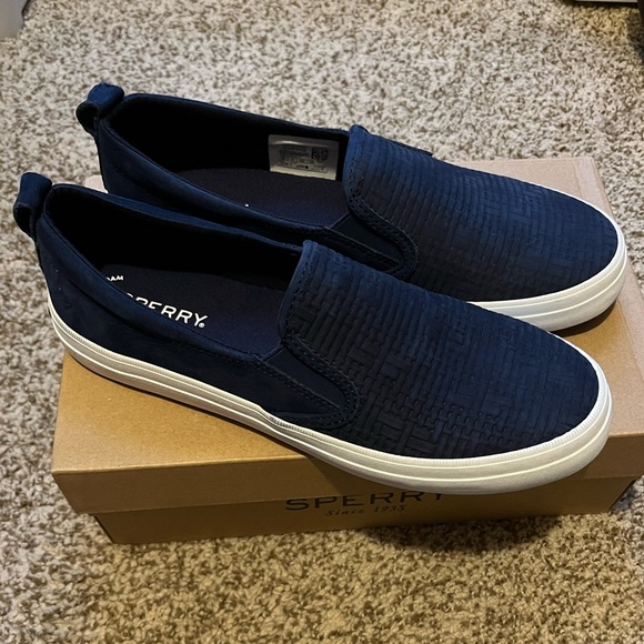 Sperry Shoes - Sperry women’s Top Sider crest twin gore Blue EUC size 8.5